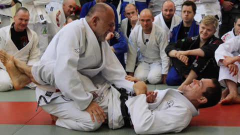 Roger Gracie Teaches the Armbar from Closed Guard